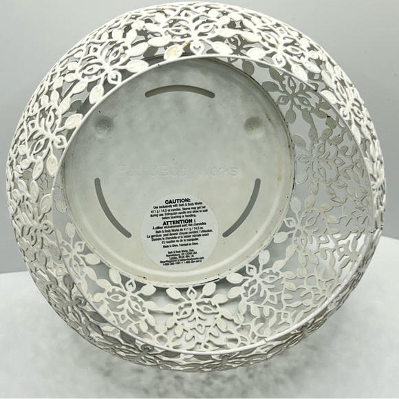 Bath & Body Works ~ White Lace Cutout Round Large Candle Holder Sleeve - Picture 2 of 5